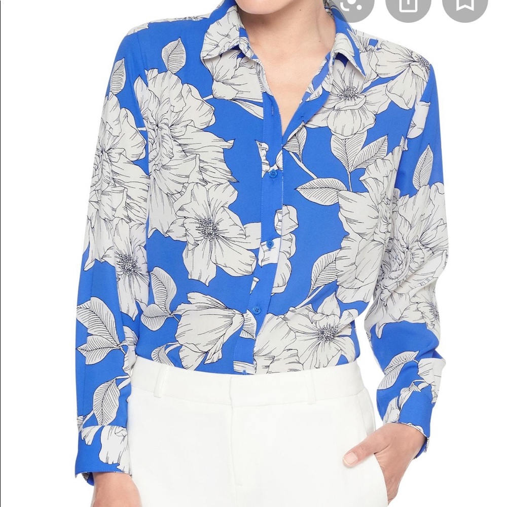 Banana Republic Classic Fit Drapey shirt